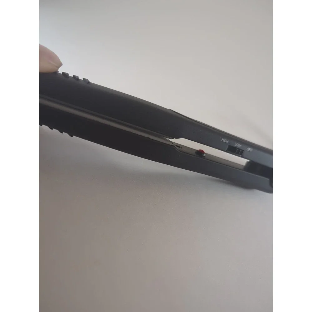 Revlon RVST2043 Ceramic Hair Straightener Flat Iron‎ Black 1 Inch Plates TESTED